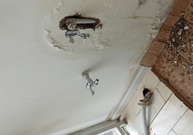 宁强卫生间测漏水